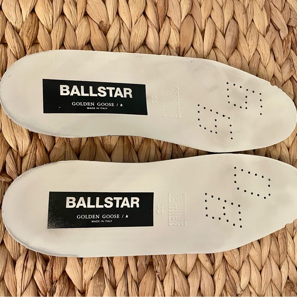 Pre-owned. Worn only a few times. Purchased February 2023 - Picture 8 of 9